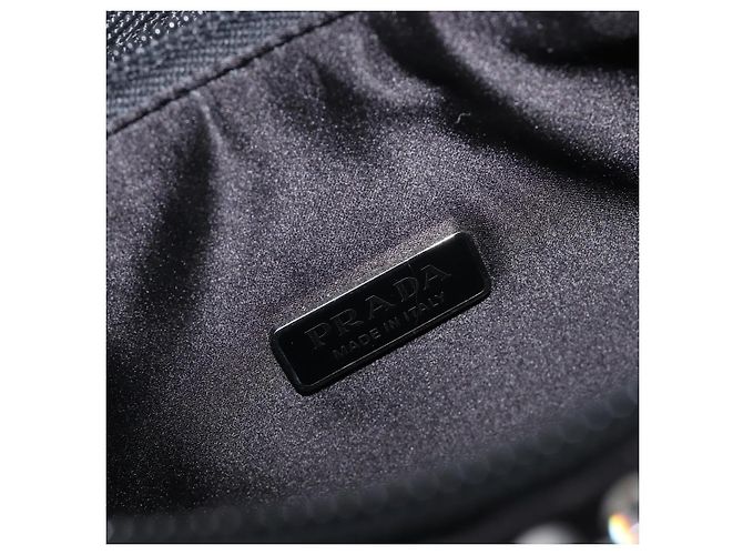 Prada Re-Edition 2000 Hobo Mini de satén con cristales Plata - vista 6