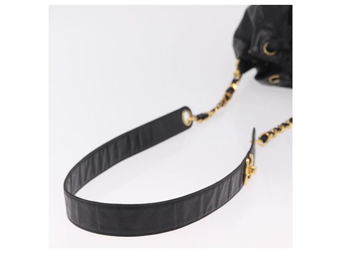 Borsa a tracolla CHANEL Matelasse in pelle verniciata nera e oro CC Auth bs37475 - vista 8