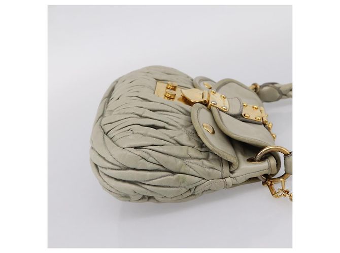 Bolsa Miu Miu Matelassé em Couro 2way Bege Tom Dourado Auth 208870A - vista 5
