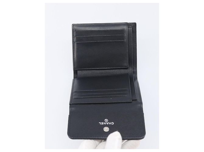 Portafoglio Compatto CHANEL Matelasse in Pelle Caviar Nero Argento CC Auth 207781V - vista 16