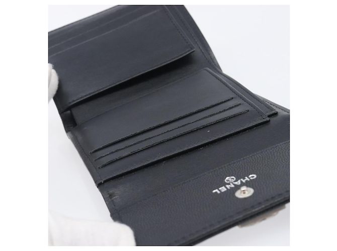 Portafoglio Compatto CHANEL Matelasse in Pelle Caviar Nero Argento CC Auth 207781V - vista 19