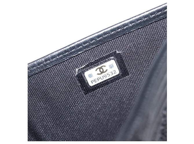 Portafoglio Compatto CHANEL Matelasse in Pelle Caviar Nero Argento CC Auth 207781V - vista 22