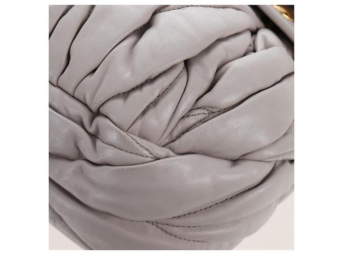 Borsa a mano Miu Miu Matelassé in pelle 2way Grigio Oro Auth 167690M Marrone D'oro - vista 16