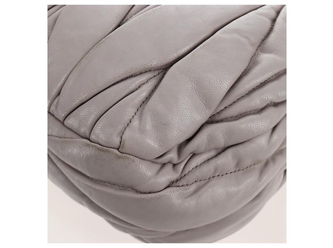 Borsa a mano Miu Miu Matelassé in pelle 2way Grigio Oro Auth 167690M Marrone D'oro - vista 18