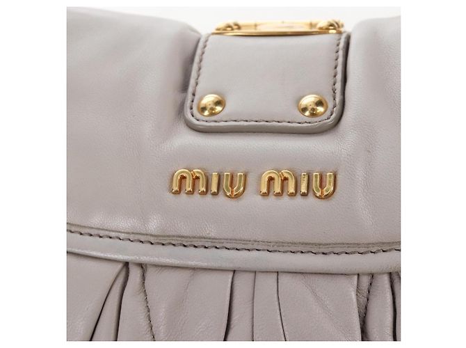 Borsa a mano Miu Miu Matelassé in pelle 2way Grigio Oro Auth 167690M Marrone D'oro - vista 19