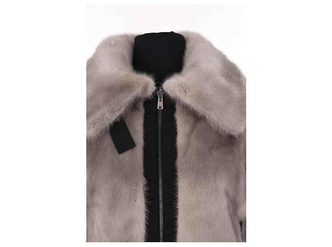 Abrigo de piel gris Yves Saint Laurent - vista 2