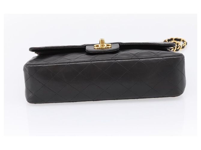 Borsa a tracolla CHANEL Chain Matelasse 25 in pelle d'agnello nera e oro CC Auth 209270V Nero D'oro - vista 10