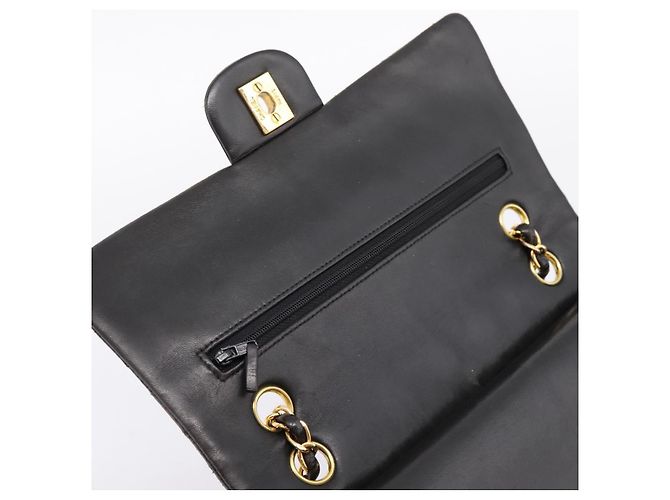 Borsa a tracolla CHANEL Chain Matelasse 25 in pelle d'agnello nera e oro CC Auth 209270V Nero D'oro - vista 16