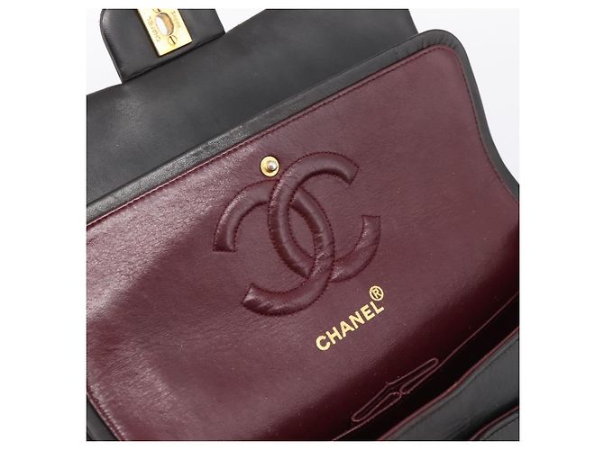 Borsa a tracolla CHANEL Chain Matelasse 25 in pelle d'agnello nera e oro CC Auth 209270V Nero D'oro - vista 19