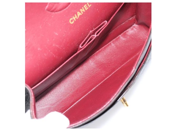Borsa a tracolla CHANEL Chain Matelasse 25 in pelle d'agnello nera e oro CC Auth 209270V Nero D'oro - vista 21