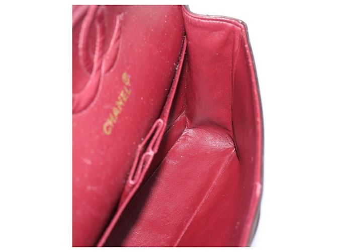 Borsa a tracolla CHANEL Chain Matelasse 25 in pelle d'agnello nera e oro CC Auth 209270V Nero D'oro - vista 22