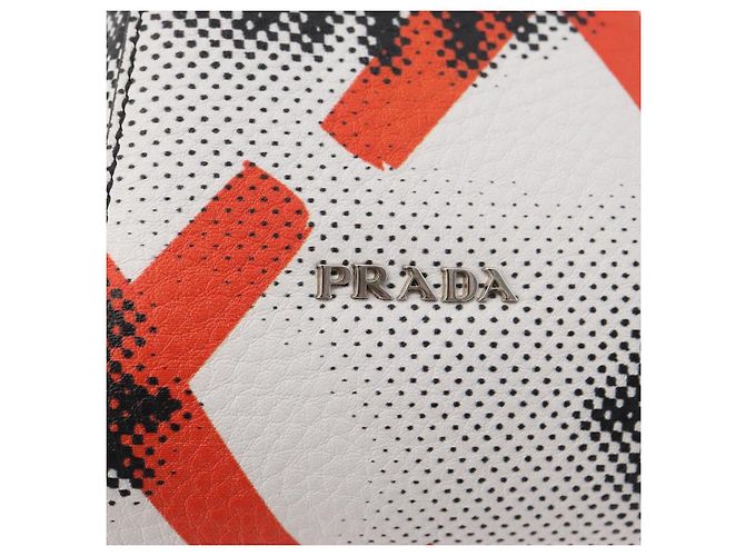 PRADA Chain Shoulder Bag Leather White Silver Auth 207574M - view 14