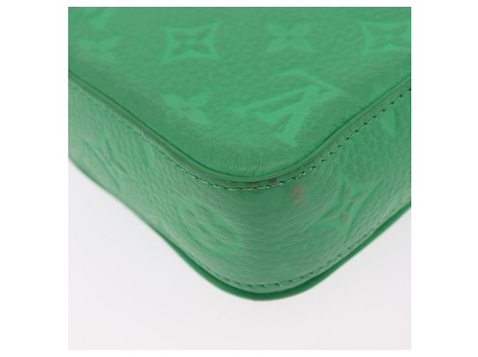 LOUIS VUITTON Lock Vertical Wearable Wallet Bag M81525 LV Auth 207033A - vista 18