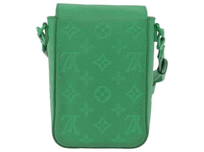 LOUIS VUITTON Lock Vertical Wearable Wallet Bag M81525 LV Auth 207033A - vista 2