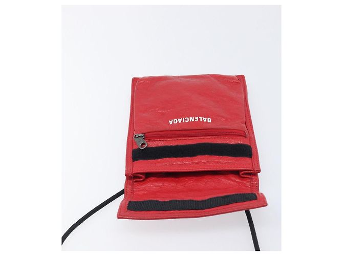 Borsa a tracolla Balenciaga Explorer in pelle rossa 532298 Auth ka6586A Rosso - vista 16
