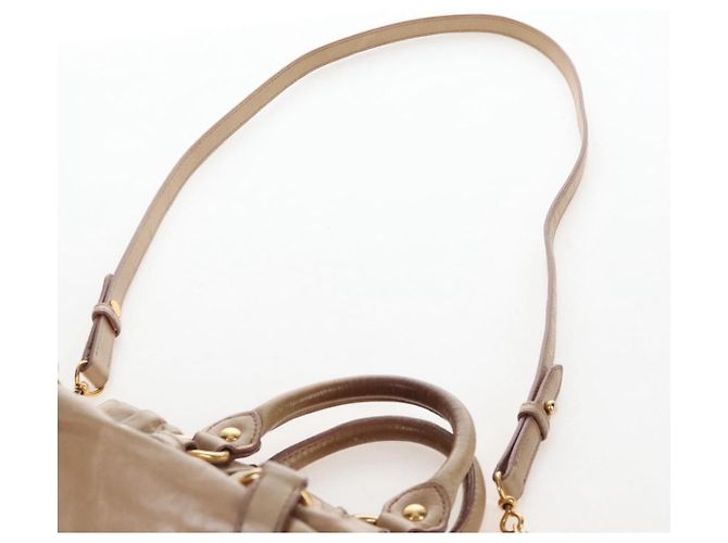 Borsa a mano Miu Miu in pelle 2way Beige Gold Auth 167776M D'oro - vista 13