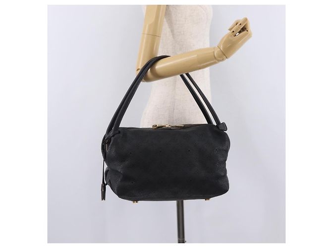 LOUIS VUITTON Borsa a tracolla Mahina Galatea PM Pelle Nera M93814 Auth am12810V Nero - vista 28
