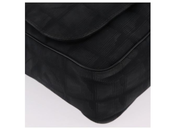 Borsa a tracolla CHANEL New Travel Line in tela nera e oro CC Auth 208770A Nero D'oro - vista 11