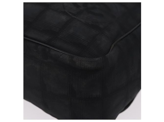 Borsa a tracolla CHANEL New Travel Line in tela nera e oro CC Auth 208770A Nero D'oro - vista 14