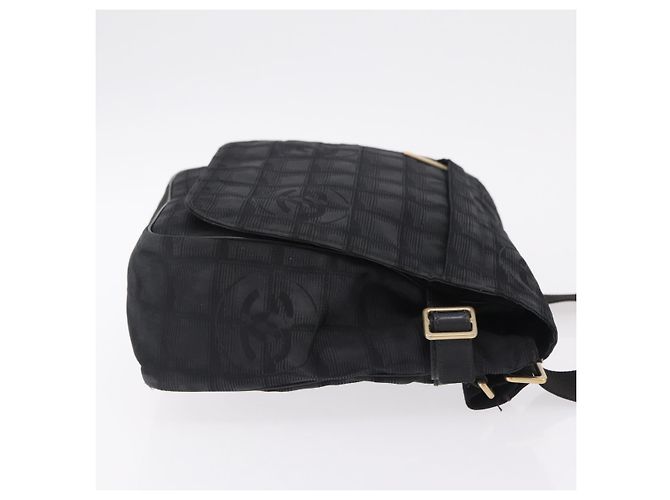 Borsa a tracolla CHANEL New Travel Line in tela nera e oro CC Auth 208770A Nero D'oro - vista 4