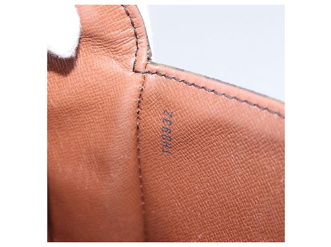 LOUIS VUITTON Monogram Saint Cloud GM Shoulder Bag M51242 LV Auth ep16400 Monogramma - vista 27