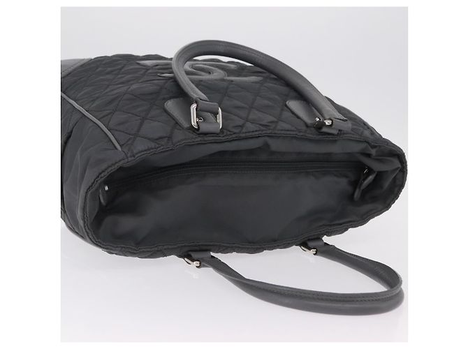 Borsa Tote CHANEL Paris New York Line Matelasse Nylon Grigio Argento CC Auth bs37569V Marrone - vista 7