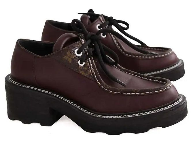 Louis Vuitton Scarpe Derby stringate basse district bordeaux Bordò - vista 3