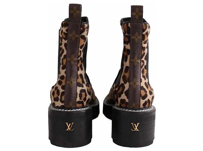 Botas Louis Vuitton de cuero beige Talla 39 - vista 2