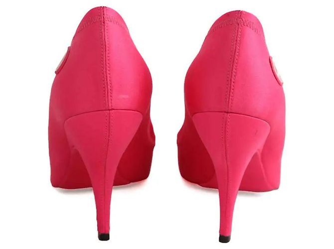 Louis Vuitton Pink Cloth Heels Size 39 - view 2