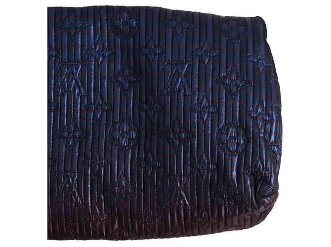 Pochette Altair in seta jacquard matelassé monogram Louis Vuitton blu - vista 5
