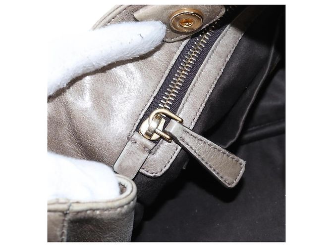 Borsa Miu Miu Vitellolux in pelle 2way marrone tono oro Auth 208116V - vista 23