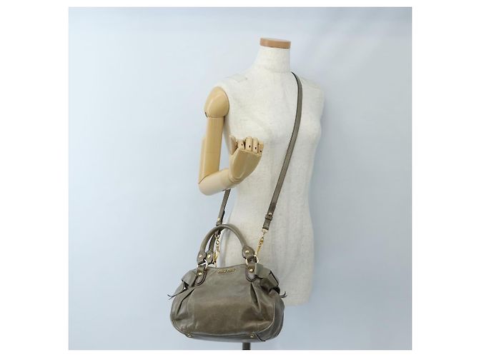 Borsa Miu Miu Vitellolux in pelle 2way marrone tono oro Auth 208116V - vista 26