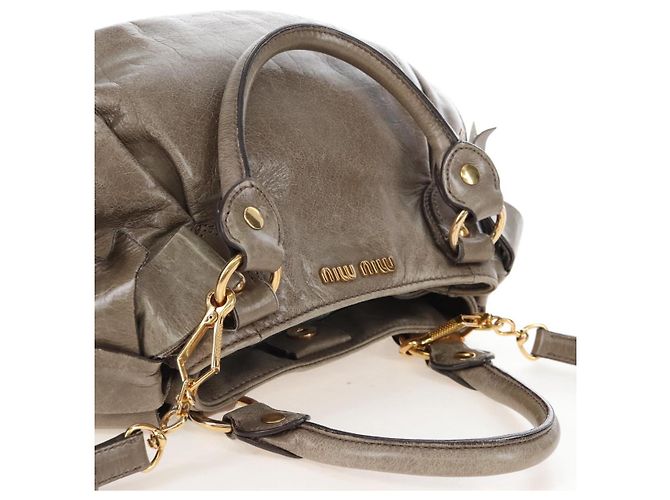 Borsa Miu Miu Vitellolux in pelle 2way marrone tono oro Auth 208116V - vista 6
