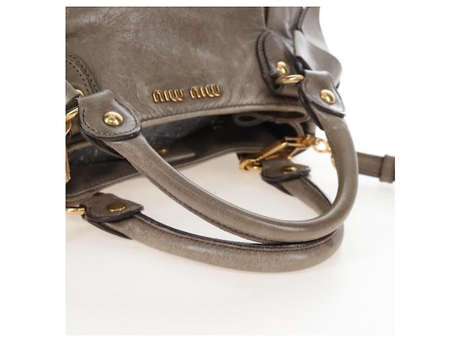 Borsa Miu Miu Vitellolux in pelle 2way marrone tono oro Auth 208116V - vista 7