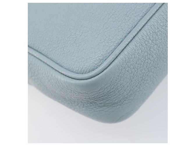 Borsa a tracolla Miu Miu Madras in pelle azzurro tono oro Auth 208156V - vista 15