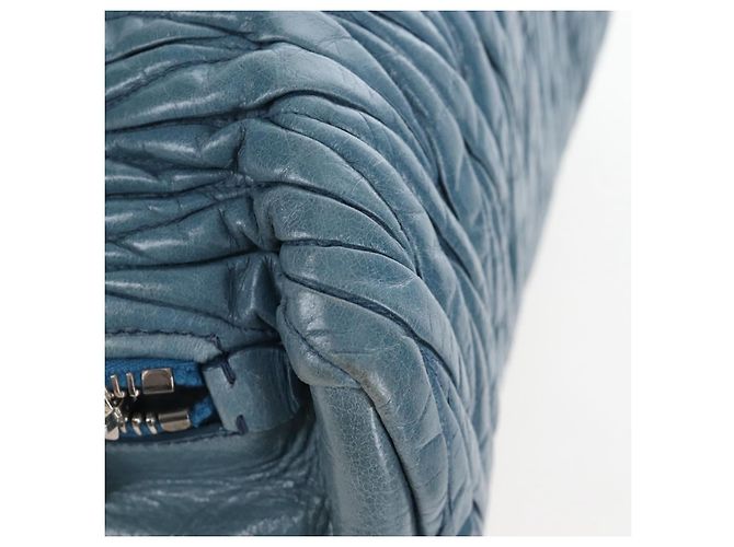 Sac à main Miu Miu Matelassé en cuir bleu argenté authentique 167678 - vue 10