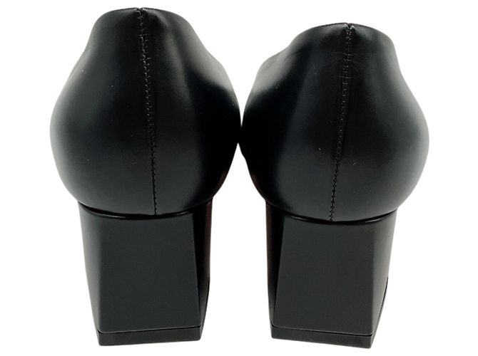Santoni Pumps aus schwarzem Leder mit Hasmig-Schnalle - Ansicht 5