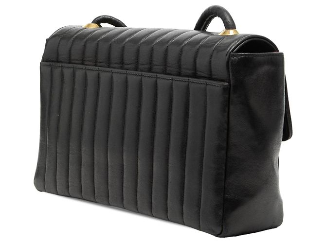 Borsa a tracolla Chanel Medium Vertical Quilted in pelle d'agnello nera con patta singola Nero - vista 2
