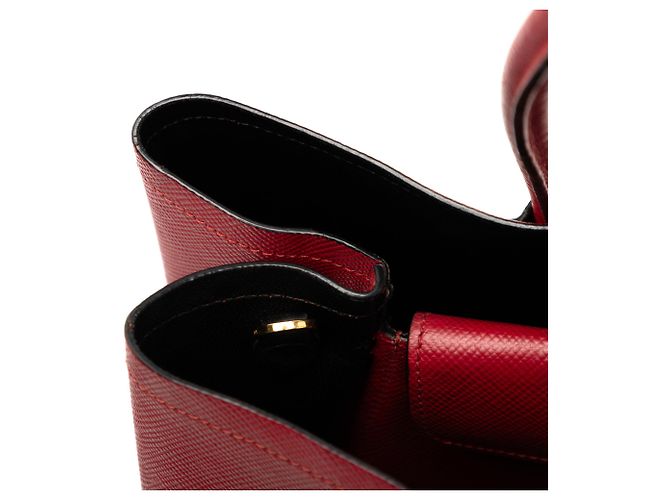 Prada Large Double Satchel aus Saffiano-Leder in Rot - Ansicht 7