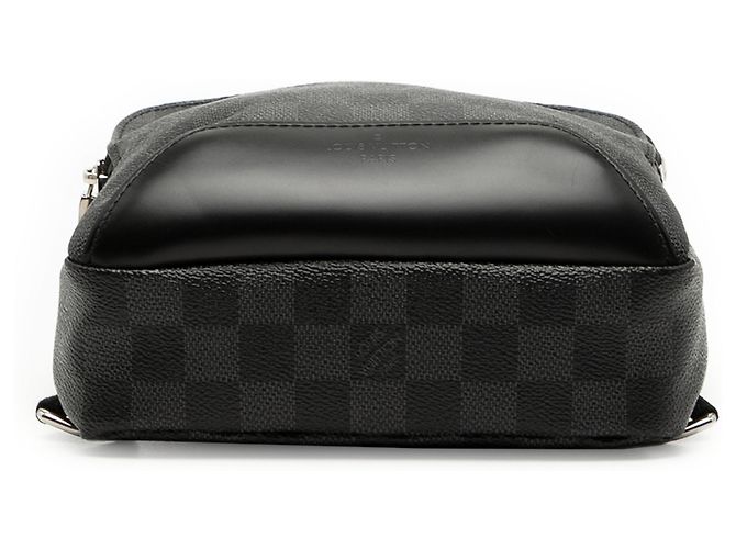 Borsa a tracolla Louis Vuitton Avenue Sling Damier Graphite Nera - vista 3