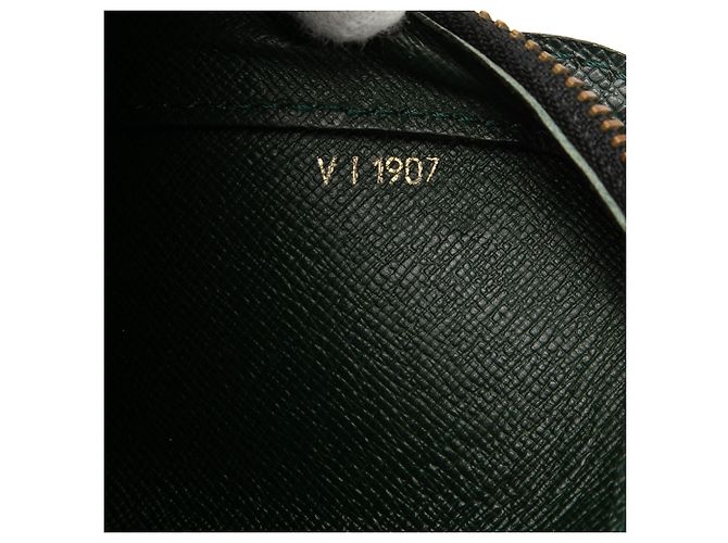 Borsa a pochette Louis Vuitton Taiga Pochette Baikal Verde - vista 6