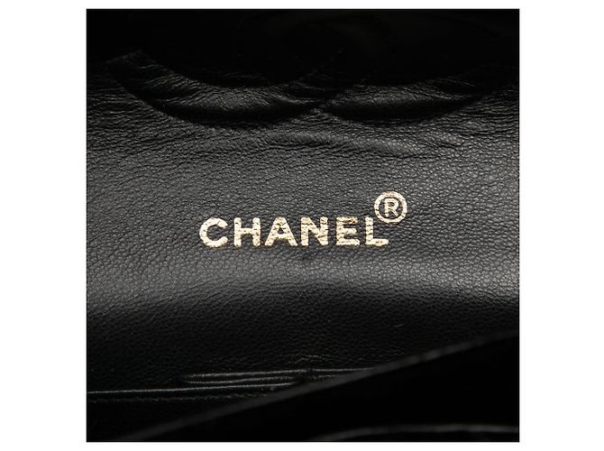 Borsa a tracolla Chanel Medium Classic Double Flap in velluto nero - vista 5