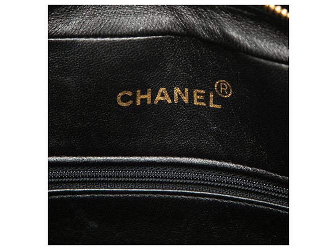 Black Chanel CC Vertical Quilted Lambskin Tassel Flap Camera Bag Schwarz - Ansicht 5