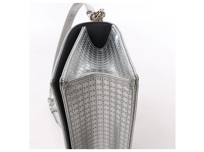 Borsa a tracolla con catena Christian Dior Diorama Cannage in pelle verniciata Silver Nero - vista 9