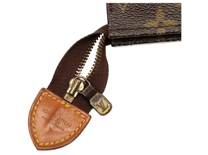 Bolso de mano Louis Vuitton Monogram Toiletry Pouch 26 marrón Castaño - vista 5