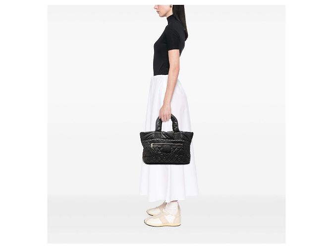 Borsa Tote reversibile Coco Cocoon in nylon trapuntato Large, Nera, Chanel Nero - vista 7