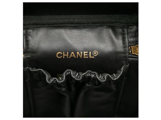 Vanity Beauty case Chanel CC in pelle di agnello nera Nero - vista 5