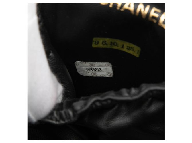 Vanity Beauty case Chanel CC in pelle di agnello nera Nero - vista 6