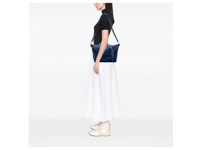 Borsa Tote Convertibile con Chiusura a Zip Prada in Tessuto con Rifiniture in Saffiano Blu - vista 6