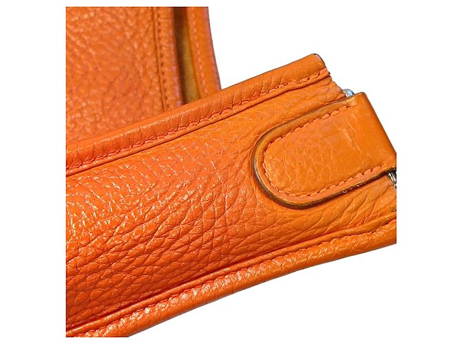 Borsa a tracolla Hermès Evelyne III 29 in pelle Clemence Orange - vista 13